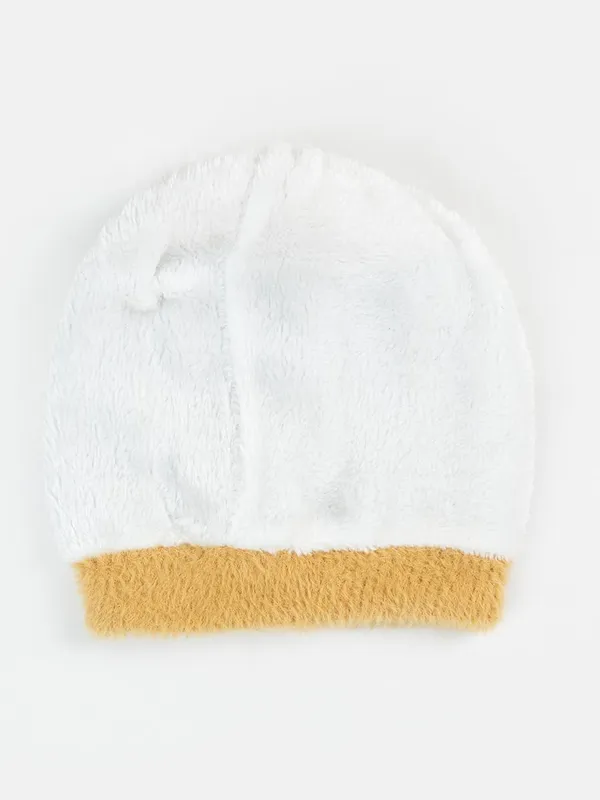 Women_Woolen_Skull_Beanie_Cap_With_Fur_Lining