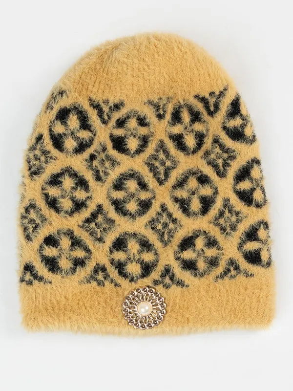 Women_Woolen_Skull_Beanie_Cap_With_Fur_Lining