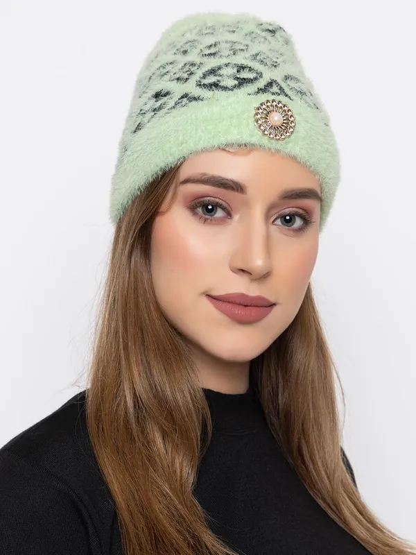 Women_Woolen_Skull_Beanie_Cap_With_Fur_Lining