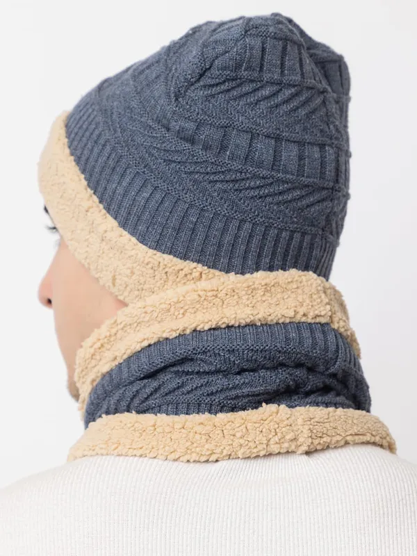 Woolen_Knit_Beanie_And_Neck_Warmer_Set