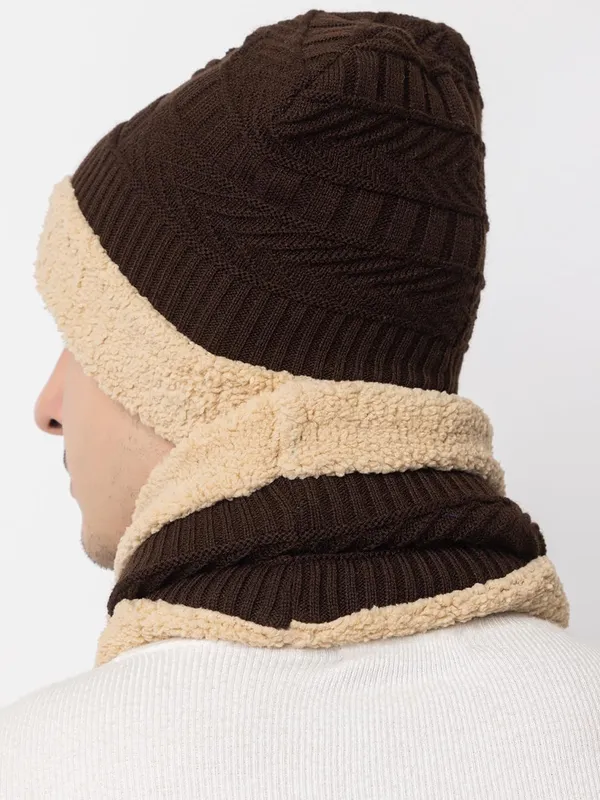 Woolen_Knit_Beanie_Neck_Warmer_And_Gloves_Set_With_Fur_Lining