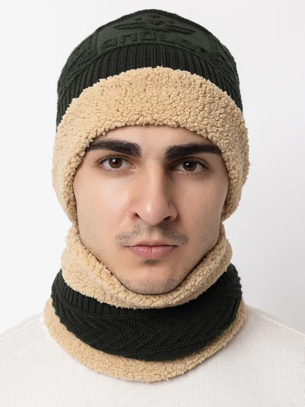 Woolen_Knit_Beanie_And_Neck_Warmer_Set