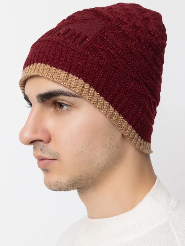 Woolen_Beanie_With_Faux_Fur