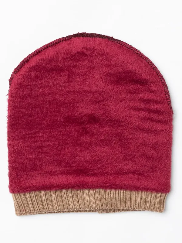 Woolen_Beanie_With_Faux_Fur