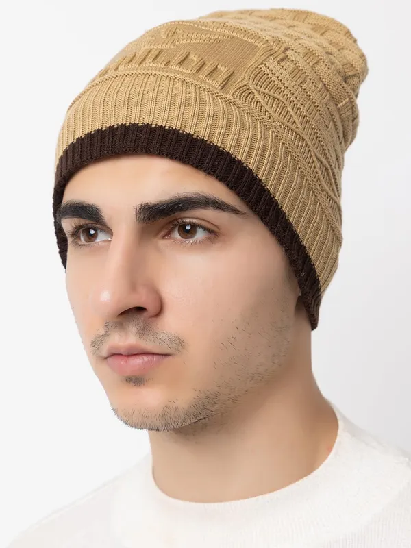 Woolen_Beanie_With_Fur_Trim
