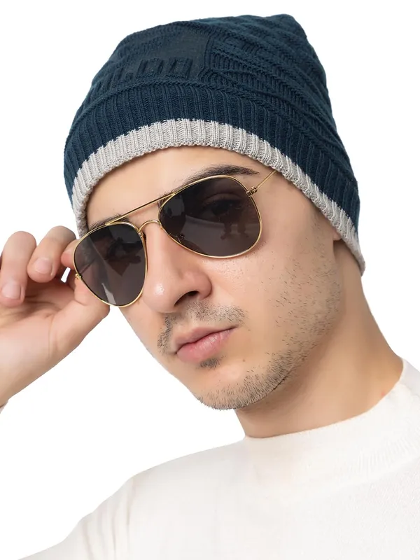 Woolen_Beanie_With_Faux_Fur