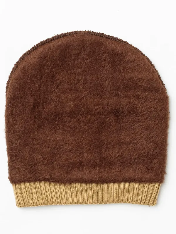Woolen_Beanie_Cap_With_Fur_Let_Me_Reconsider_Removing_The_Fur_Detail_As_It_S_A_Variant_Woolen_Beanie_Cap