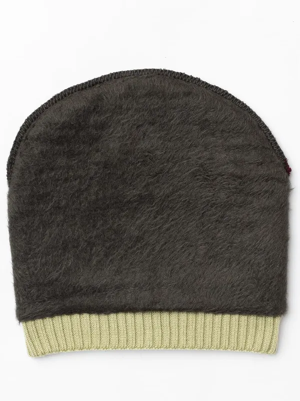 Woolen_Beanie_Skull_Cap_With_Fur