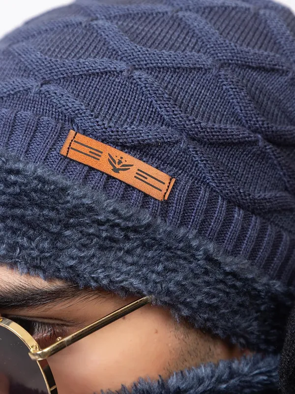 Beanie_And_Neck_Warmer_Set_With_Fur_Lining