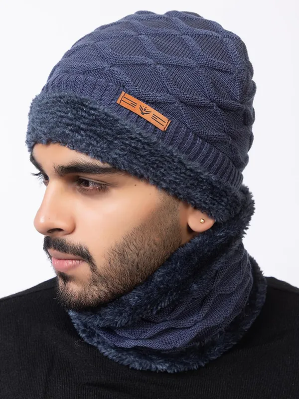 Beanie_And_Neck_Warmer_Set_With_Fur_Lining