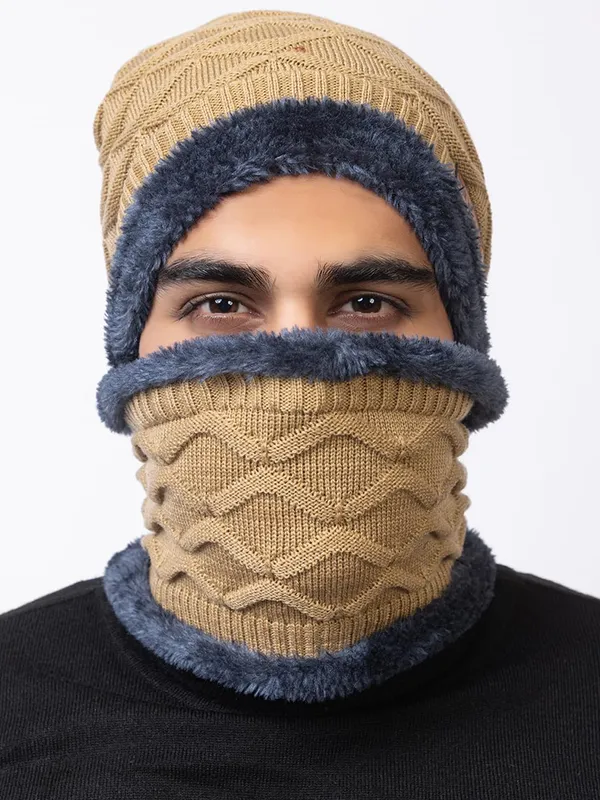 Unisex_Winter_Beanie_And_Neck_Warmer_Set_With_Fur_Lining
