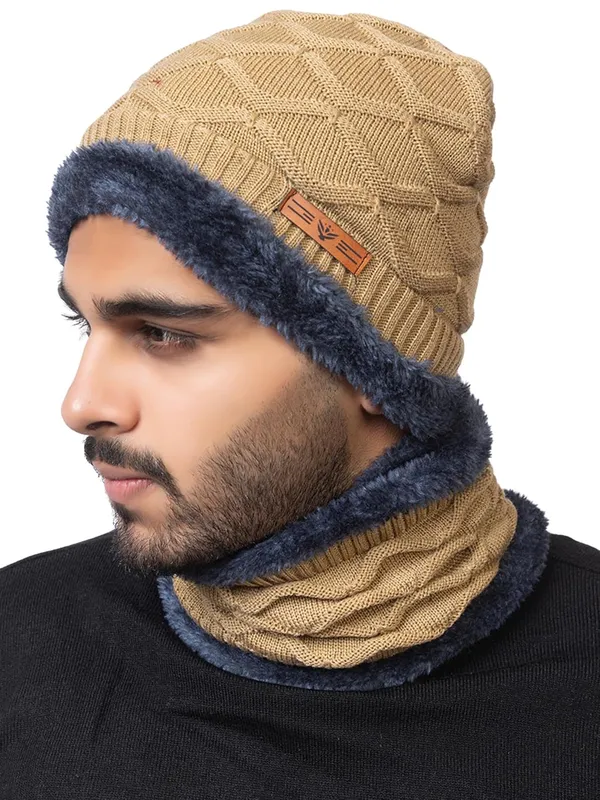 Unisex_Winter_Beanie_And_Neck_Warmer_Set_With_Fur_Lining