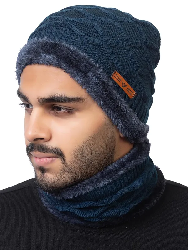 Unisex_Winter_Beanie_And_Neck_Warmer_Set_With_Fur_Lining