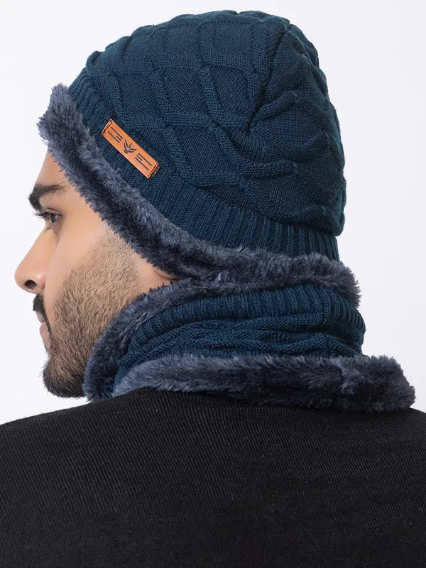 Beanie_And_Neck_Warmer_Set_With_Gloves