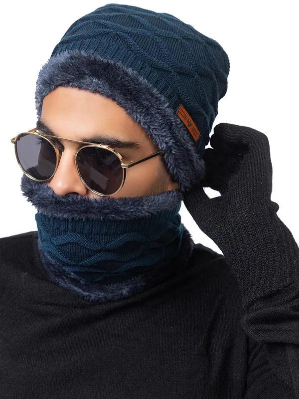 Beanie_And_Neck_Warmer_Set_With_Gloves