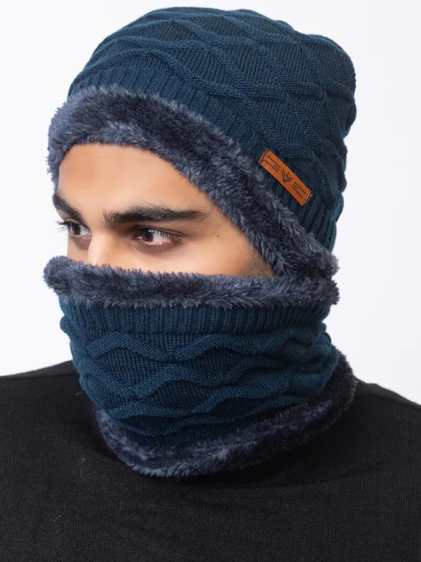 Beanie_And_Neck_Warmer_Set_With_Gloves