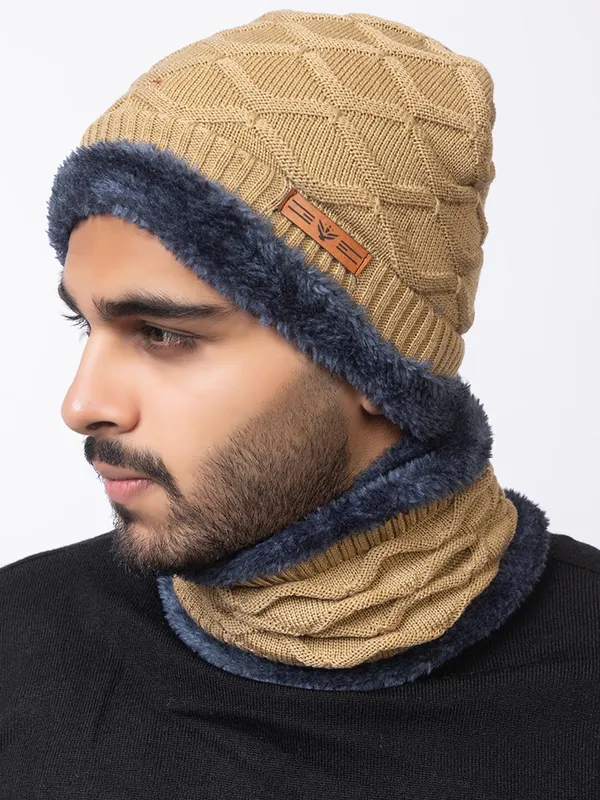 Beanie_And_Neck_Warmer_Set_With_Fur_Lining