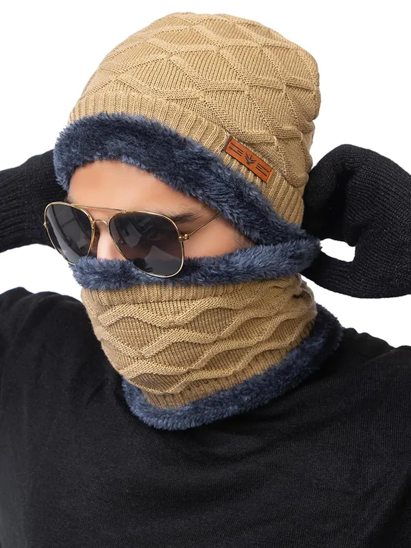 Beanie_And_Neck_Warmer_Set_With_Fur_Lining