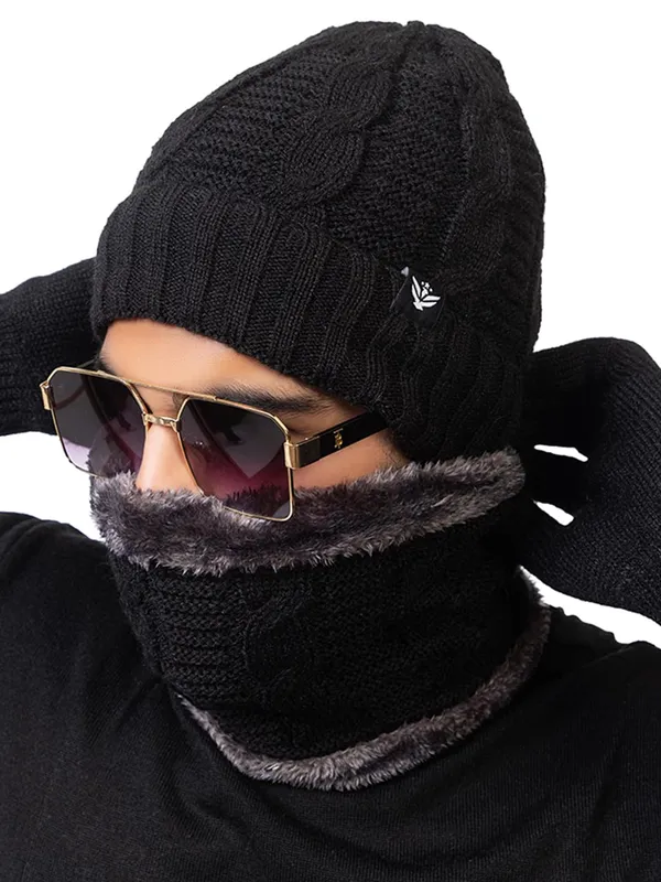 Knit_Beanie_Cap_And_Neck_Warmer_Set_With_Fur_Lining