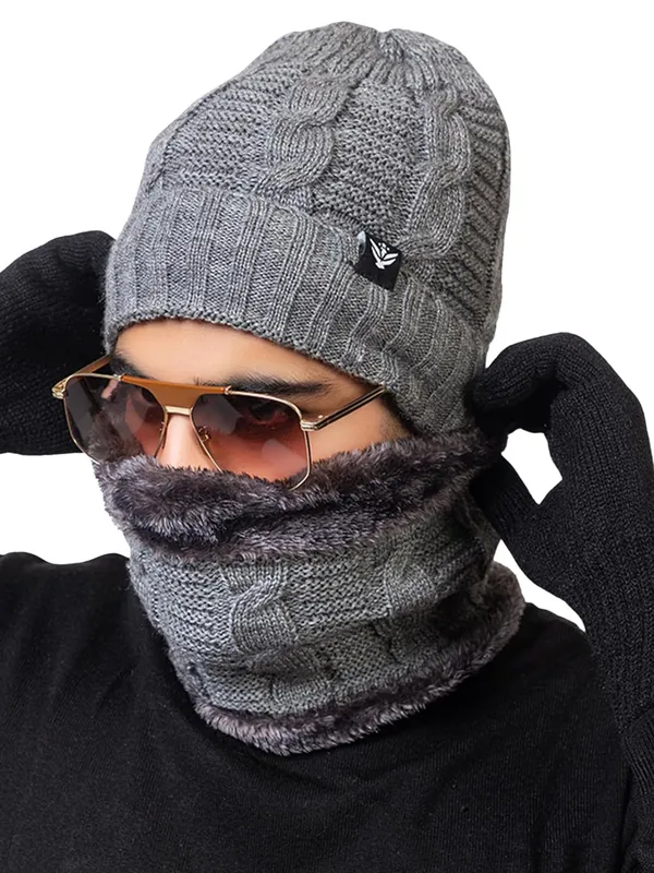 Woolen_Knit_Beanie_And_Neck_Warmer_Set_With_Fur_Lining