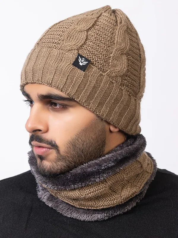 Woolen_Knit_Beanie_And_Neck_Warmer_Set_With_Fur_Lining