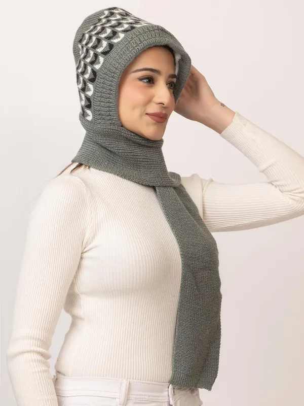 Women_S_Knitted_Beanie_Cap_With_Attached_Scarf