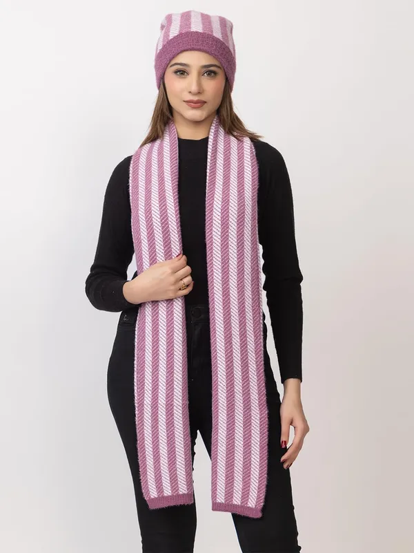Women_S_Knitted_Scarf_And_Beanie_Set
