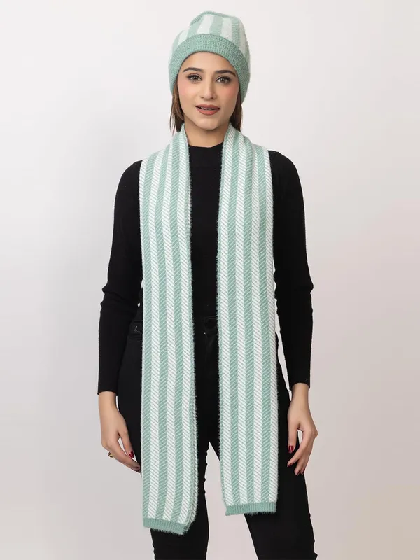 Women_S_Knitted_Scarf_And_Beanie_Set