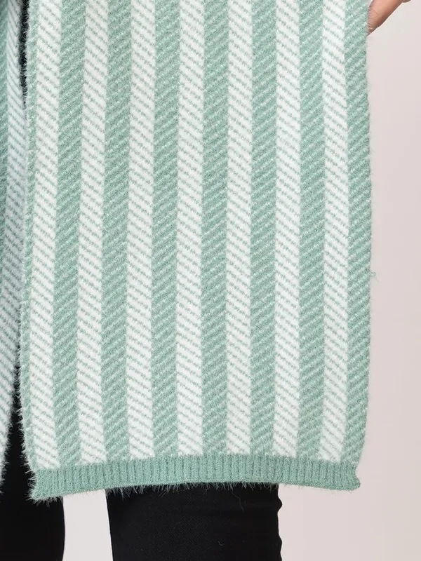 Women_S_Knitted_Scarf_And_Beanie_Set