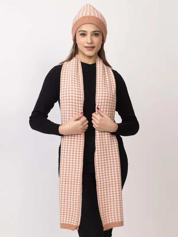 Knitted_Scarf_And_Beanie_Set_For_Women