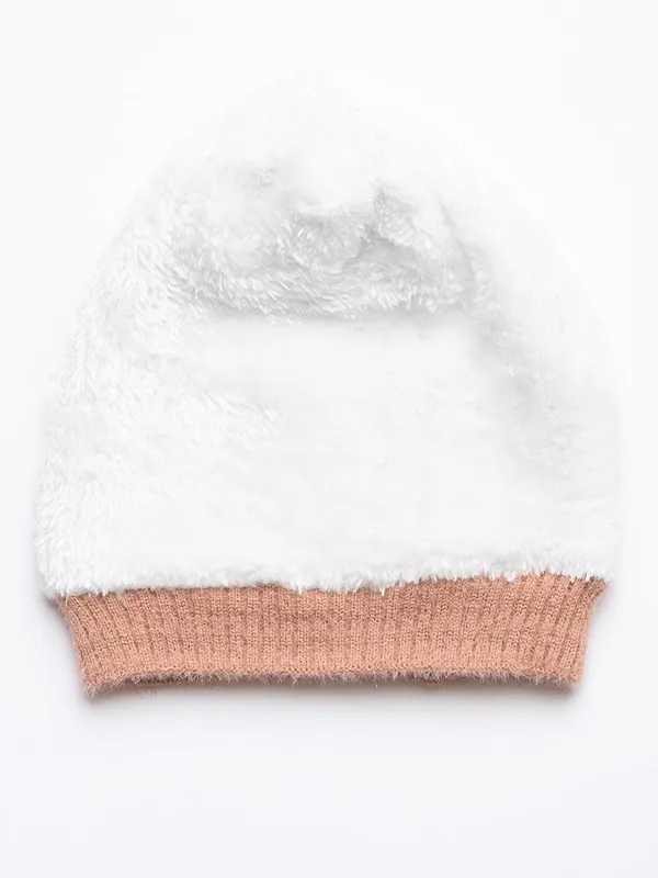 Knitted_Scarf_And_Beanie_Set_For_Women
