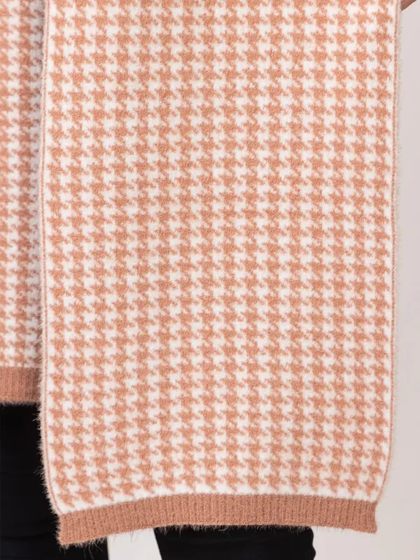 Women_S_Knitted_Scarf_And_Beanie_Set