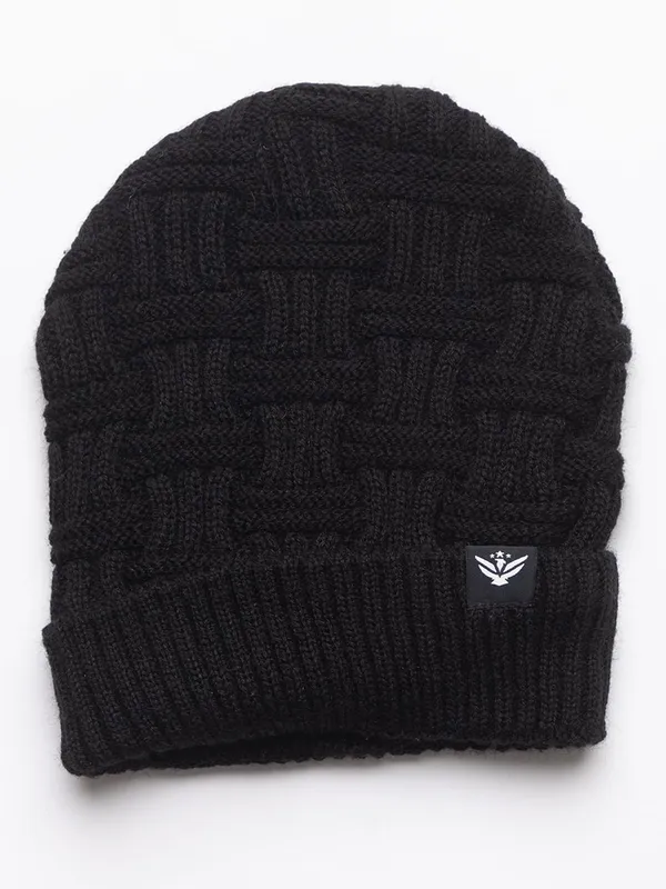 Woolen_Skull_Beanie_Cap_With_Fur_Lining