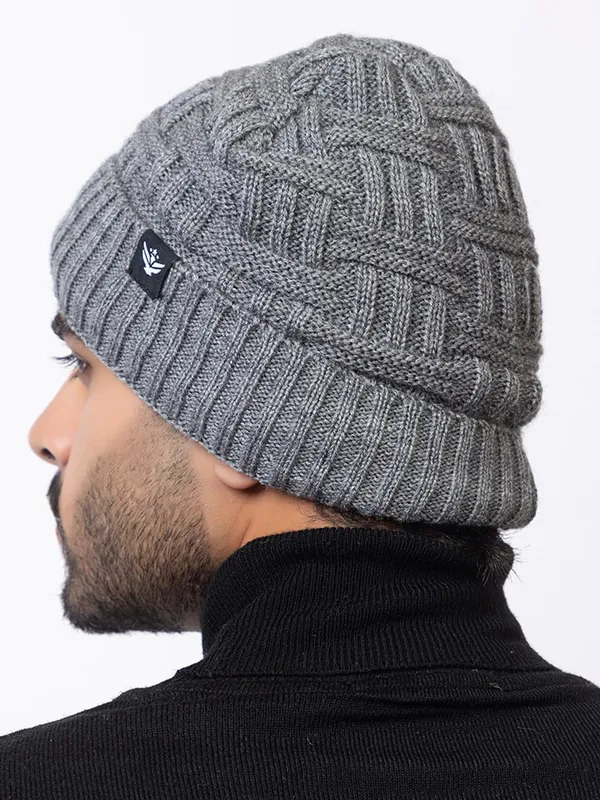 Woolen_Skull_Beanie_Cap_With_Fur_Lining