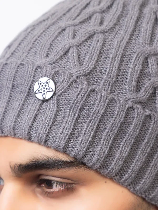 Woolen_Skull_Beanie_Cap_With_Fur_Lining