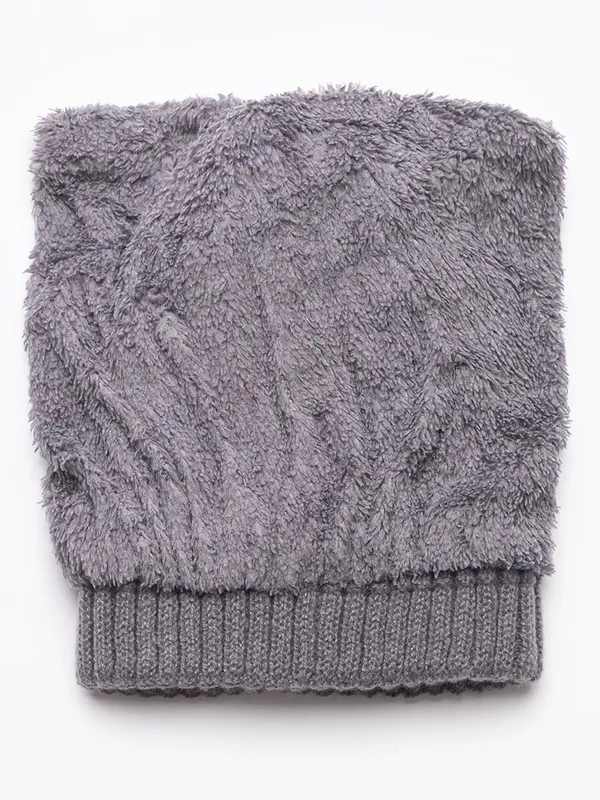 Woolen_Skull_Beanie_Cap_With_Fur_Lining