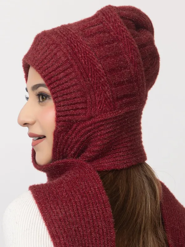 Women_S_Woolen_Cap_With_Attached_Scarf
