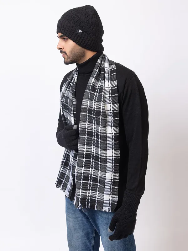 Woolen_Beanie_Cap_Scarf_And_Gloves_Combo_Set