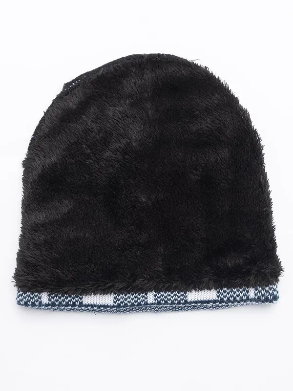 Woolen_Skull_Beanie_Cap_With_Fur_Lining