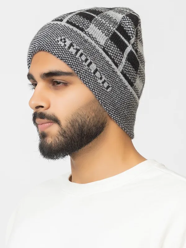 Woolen_Skull_Beanie_Cap_With_Fur_Lining