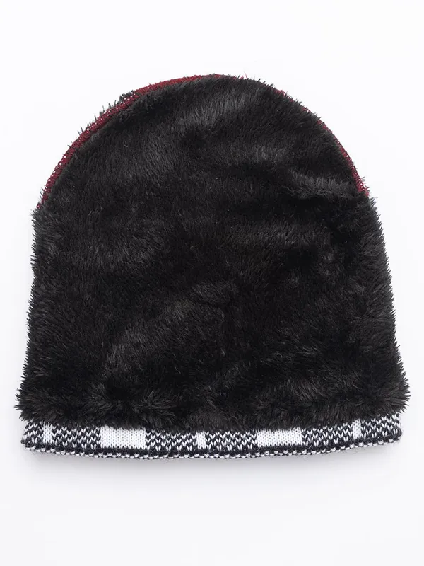 Woolen_Skull_Beanie_Cap_With_Fur_Lining