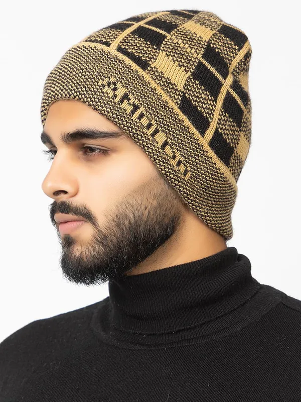 Woolen_Skull_Beanie_Cap_With_Fur_Lining