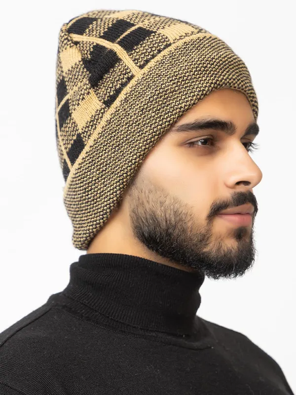 Woolen_Skull_Beanie_Cap_With_Fur_Lining