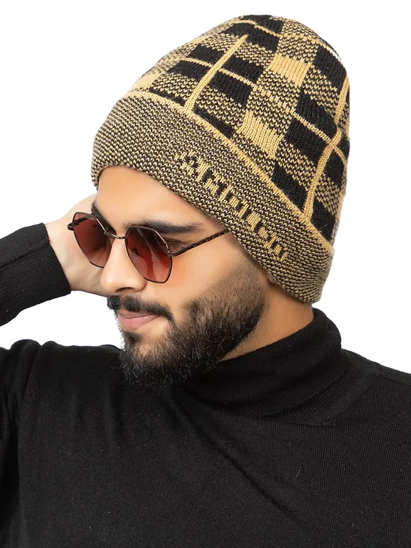 Woolen_Skull_Beanie_Cap_With_Fur_Lining