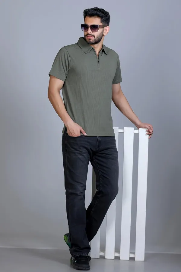 Men_S_Polo_Collar_T_Shirt_With_Zipper_Placket