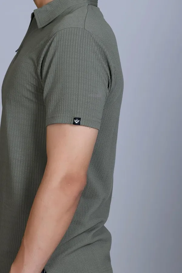 Men_S_Polo_Collar_T_Shirt_With_Zipper_Placket