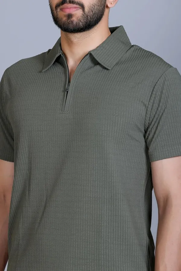 Men_S_Polo_Collar_T_Shirt_With_Zipper_Placket