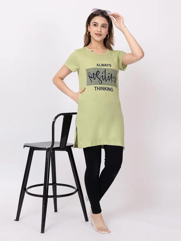 Women_S_Cotton_Round_Neck_T_Shirt_With_Pocket