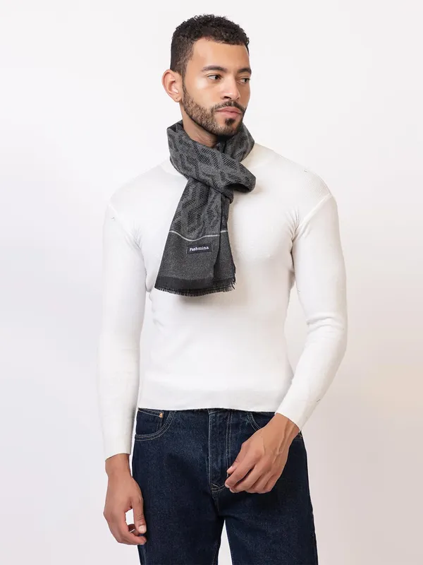 Woolen_Acrylic_Muffler