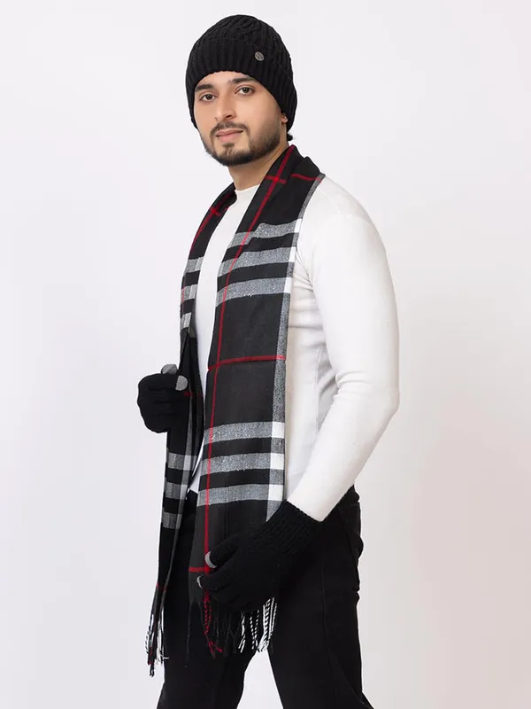 Woolen_Beanie_Cap_Scarf_And_Gloves_Combo_Set